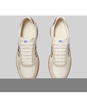 Burberry New Terrace Sneakers - Natural