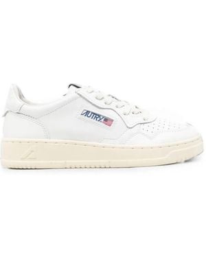 Autry "Medalist" Low Snekaers - White
