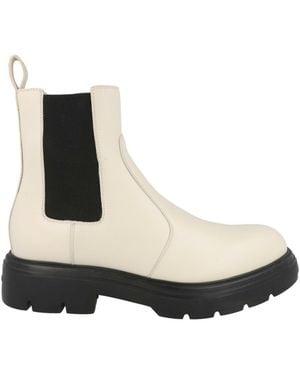 Ferragamo Dollie Chelsea Boots - White