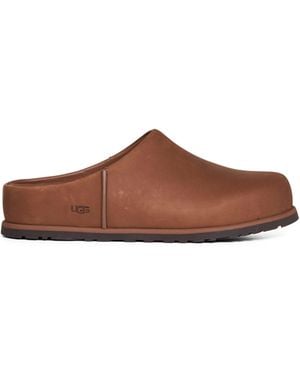 UGG Dark Chestnut Otzo Clogs - Brown