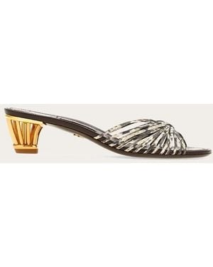 Ferragamo Leather Kitten Heel Shoes - Natural