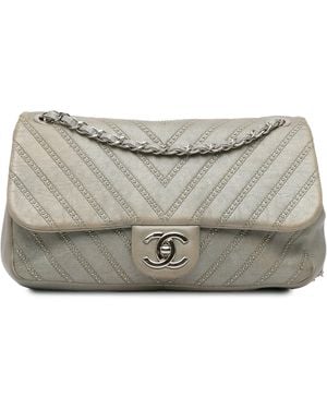 CHANEL Medium Chevron Calfskin Stud Wars Flap - Gray