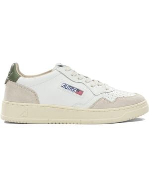 Autry "Medalist Low" Low Top Sneakers - White