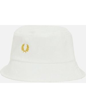 Fred Perry Classic Piqué Bucket Hat Snow/Honey Comb - White