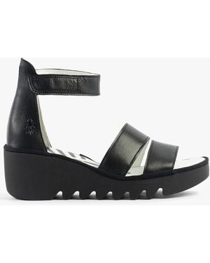 Fly London Bono290Fly Sandals - Black