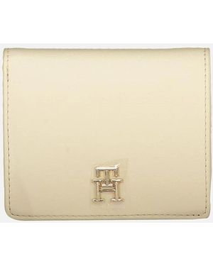 Tommy Hilfiger Snap Closure Wallet With Card And Coin Pockets - Natural