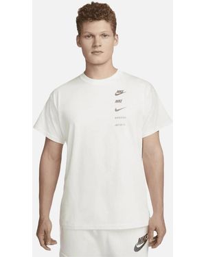 Nike Sportswear/ T-Shirt - White