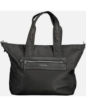 Calvin Klein Sleek And Sustainable Shoulder Bag - Black