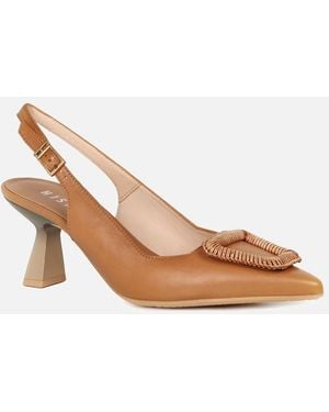 Hispanitas Nova Open Court Shoes - Brown
