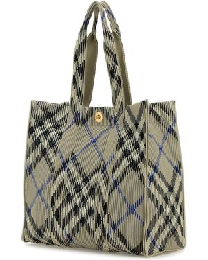 トートバッグ BURBERRY EMBROIDERED CANVAS SMALL CHECK SHOPPING BAG Burberry Embroidered Canvas Small Check Shopping Bag | Lyst