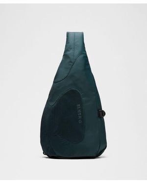 lululemon – Oversized Sling Bag 7.5L Slnsh Collection – - Blue