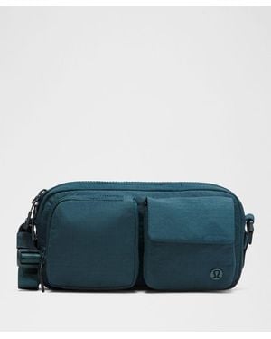 lululemon Multi-Pocket Crossbody Bag 2.5L - Blue