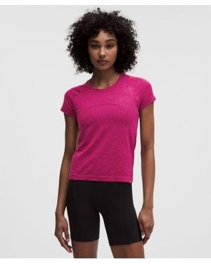 lululemon – Swiftly Tech Short-Sleeve Shirt 2.4 Waist Length – – Size 4 - Red