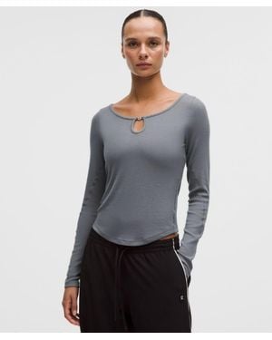 lululemon – Hold Tight Keyhole Neck Long-Sleeve Shirt Charm – – Size 4 - Grey