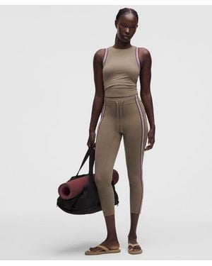 lululemon – Groove High-Rise Tight Leggings Stripe Trim – 25" – Colour Burgundy/ – Size 4 - Natural