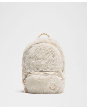 lululemon – Everywhere Nano Backpack Plush – - White