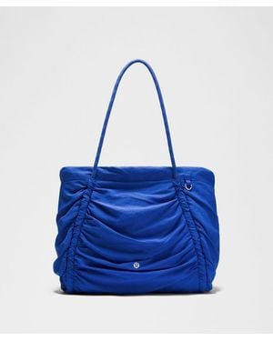 lululemon Ruched Tote Bag 24L - Blue
