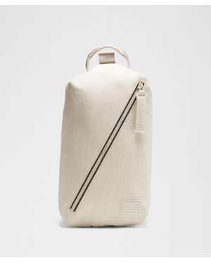 lululemon – Fast Track Bag 2.0 9L – - White