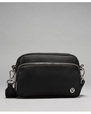 lululemon – Everywhere Crossbody Bag 2L Metal Hardware – - Black