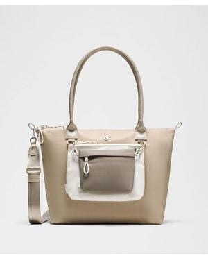 lululemon – Modular Tote With Pouch Bages – Colour Khaki - White