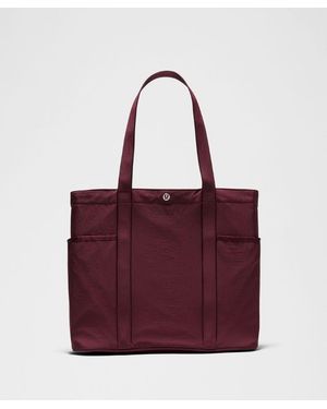lululemon Daily Multi-Pocket Tote Bag 20L - Red