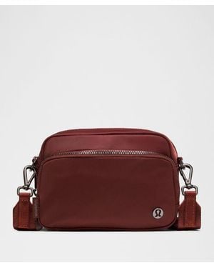 lululemon Everywhere Crossbody Bag - Red