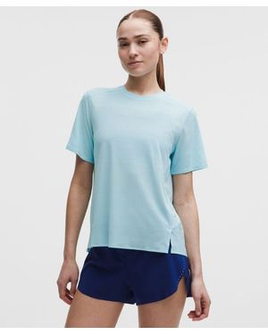lululemon – Fast And Free Short-Sleeve Shirt Perforated Stripe – – Size Medium - Blue
