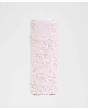 lululemon – The (Small) Yoga Mat Towel – - Pink