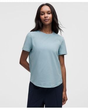lululemon – Love Crewneck T-Shirt – – Size 4 - Blue