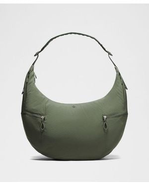 lululemon – Extra-Large Slouchy Shoulder Bag 24L – - Green