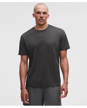 lululemon – Metal Vent Tech Relaxed-Fit Short-Sleeve Shirt Training – – Size Large - Grey