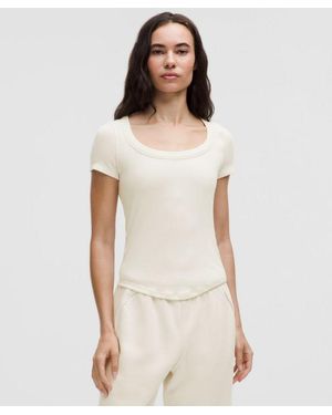 lululemon – Hold Tight Scoop-Neck Short-Sleeve Shirt – – Size 4 - Natural
