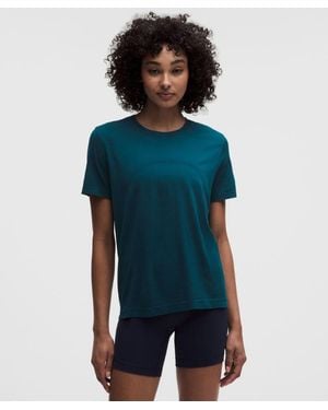 lululemon – Swiftly Relaxed Short-Sleeve Shirt Hip Length – – Size 4 - Blue