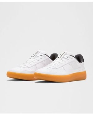 lululemon – Cityverse Perforated Trainer – – Size 14 - White