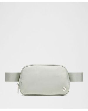 lululemon – Everywhere Belt Bag 1L – - Grey