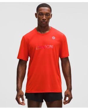 lululemon – Fast And Free Short-Sleeve Shirt Perforated Stripe London '26 – – Size Small - Red