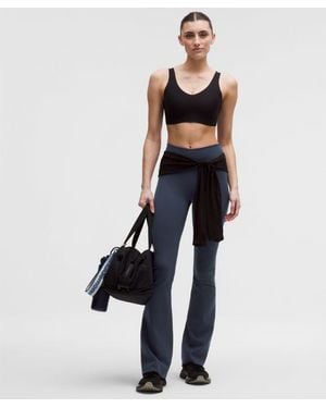 lululemon – Glow Up V-Back Flared Trousers – – Size 4 - Blue