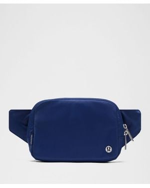 lululemon – Everywhere Belt Bag Large 2L – - Blue