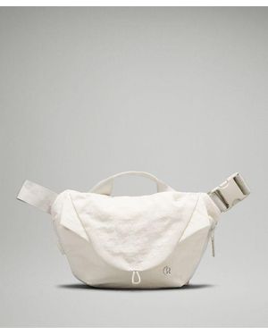 lululemon Curved Crossbody Bag 3L - White