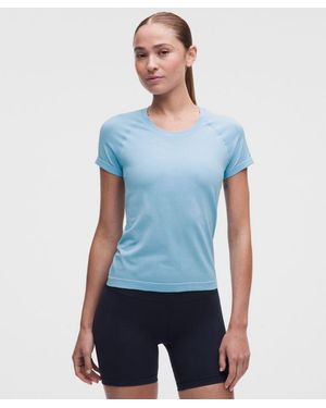 lululemon – Swiftly Tech Short-Sleeve Shirt 2.4 Waist Length – /Pastel – Size 4 - Blue