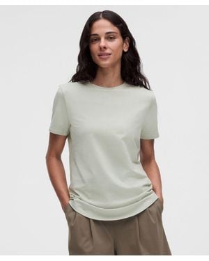 lululemon – Love Crewneck T-Shirt – – Size 4 - Grey