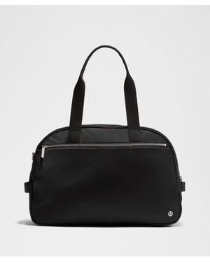 lululemon – City Essentials Duffle Bag 28L – - White