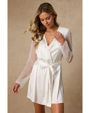 Lulus Graciela Satin Long Sleeve Robe - Natural