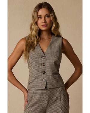 Lulus Qualified Houndstooth Vest Top - Brown