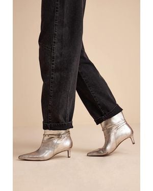 Seychelles Milan Pewter Distressed Suede Leather Kitten Heel Ankle Boots - Natural