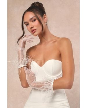 Lulus Zemma Mesh Pearl Feather Gloves - Natural