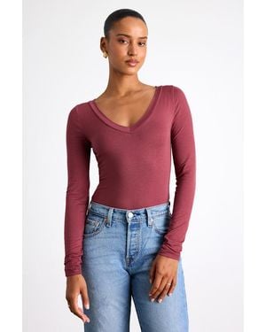 Lulus Clean Look V-Neck Long Sleeve Bodysuit - Red