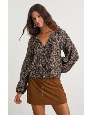 Lulus Noahlyn Floral Pleated Long Sleeve Blouse - Brown