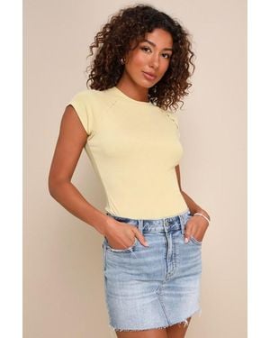 Daze Denim Malibu Medium Wash High-Rise Raw Hem Denim Mini Skirt - Blue