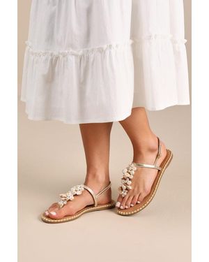 Jessica Simpson Bryelea Pearl Shell Flat Sandals - Natural